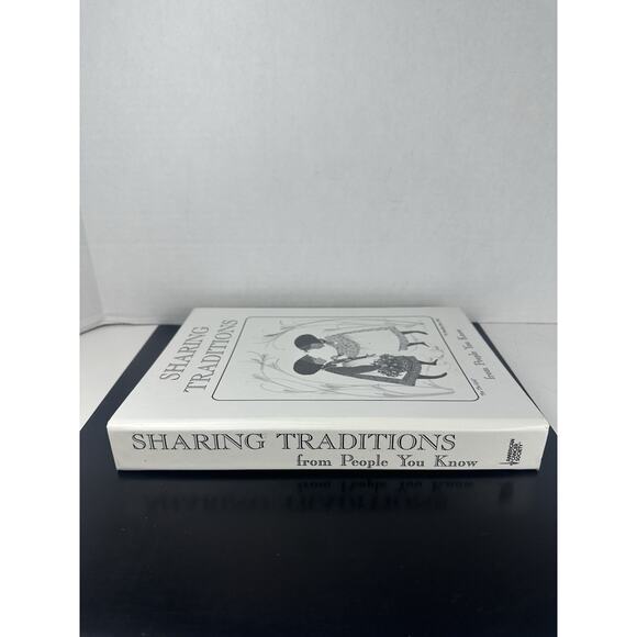 P. Buckley Moss Sharing Traditions Cookbook Limited Edition 1996 - Picture 7 of 8